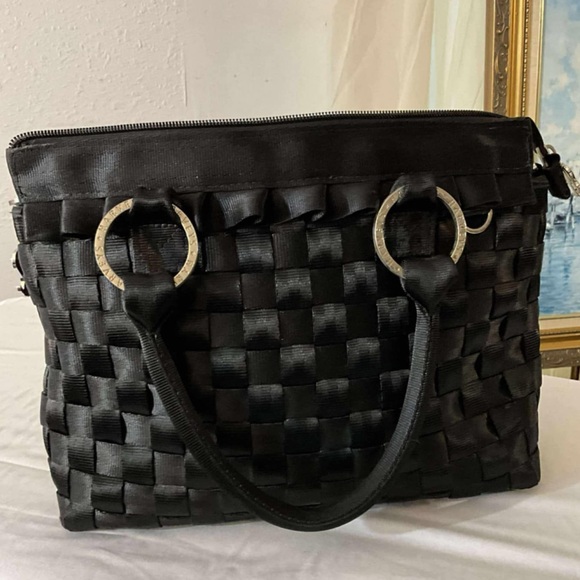 Harvey’s Date Night Satchel - Picture 4 of 5